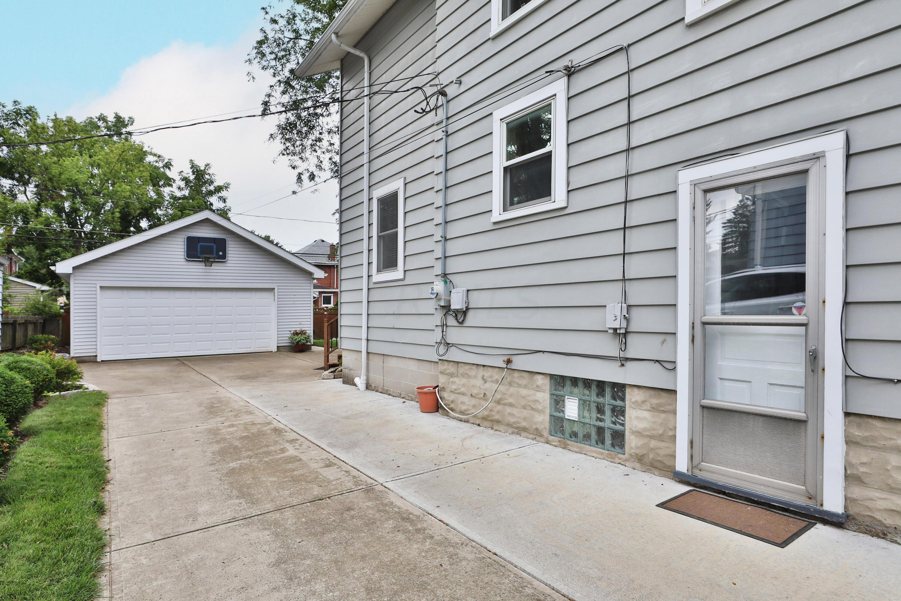 177 Blenheim Road Columbus, OH 43214 - Photo 49 of 58 177-Blenheim-50