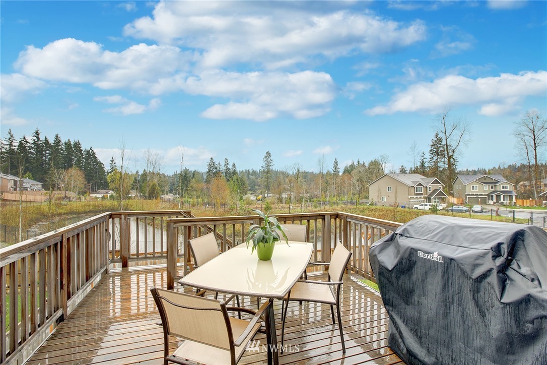17731 Southeast 189th Street Renton, WA 98058 - Photo 2 of 25 Gallery Image 2