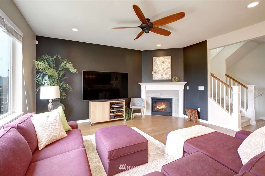 17731 Southeast 189th Street Renton, WA 98058 - Photo 3 of 25 Gallery Image 3