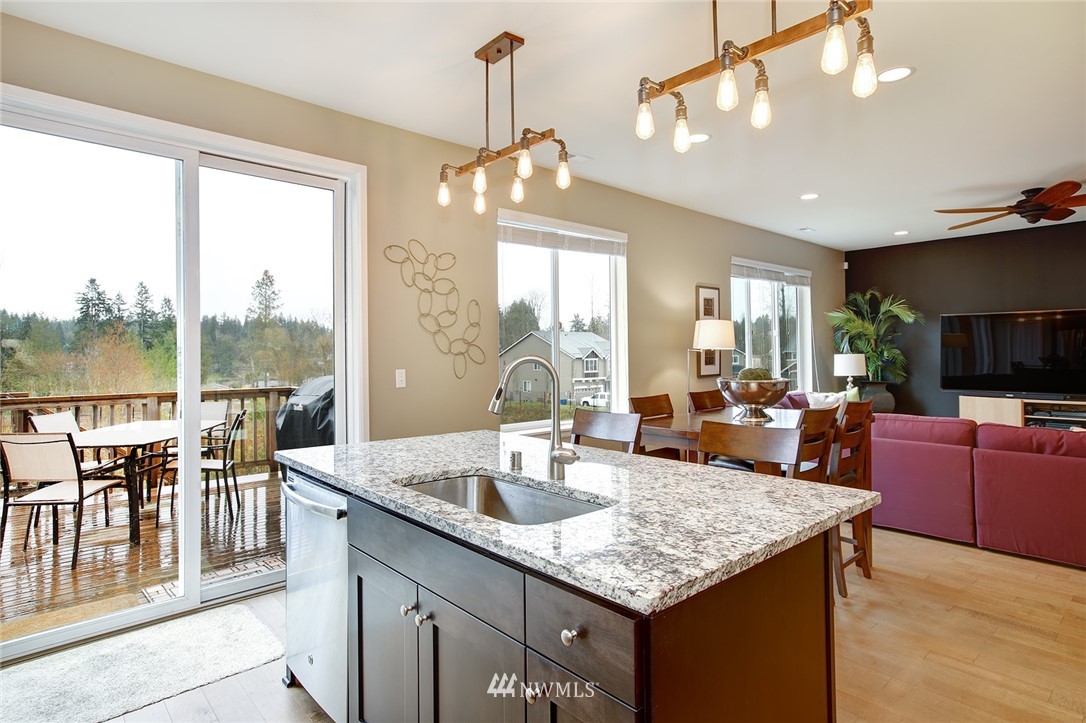 17731 Southeast 189th Street Renton, WA 98058 - Photo 9 of 25 Gallery Image 9