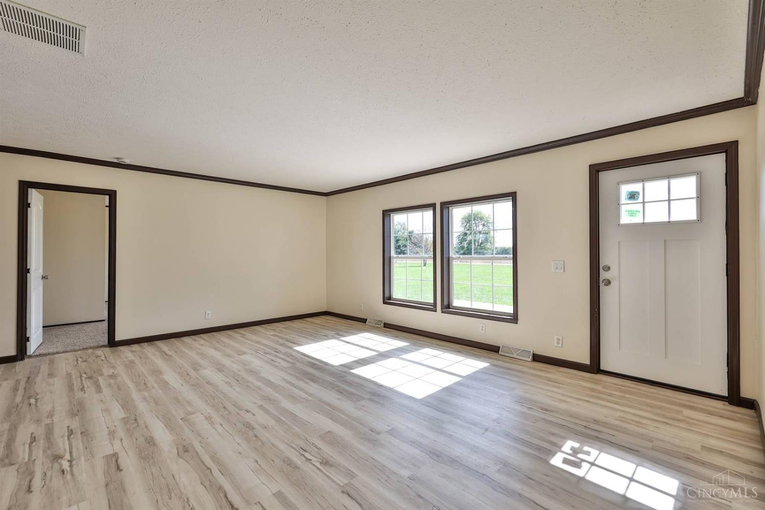 3071 Panhandle Road Lynchburg, OH 45142 - Photo 10 of 57 Gallery Image 10