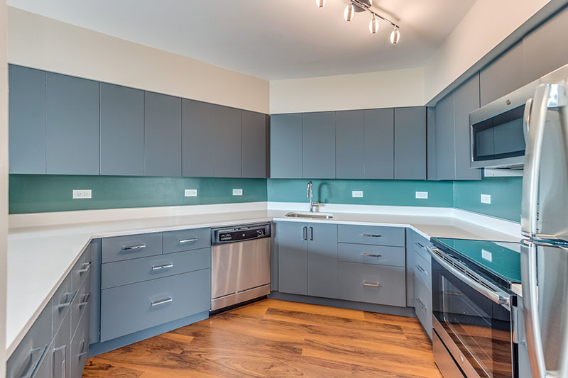 1715 Chicago Avenue, Unit 907N Evanston, IL 60201 - Photo 2 of 12