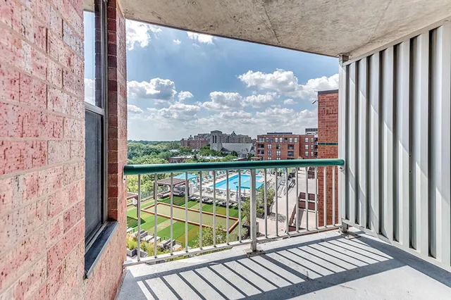 $3,065 | 1715 Chicago Avenue, Unit 907N, Evanston, IL 60201