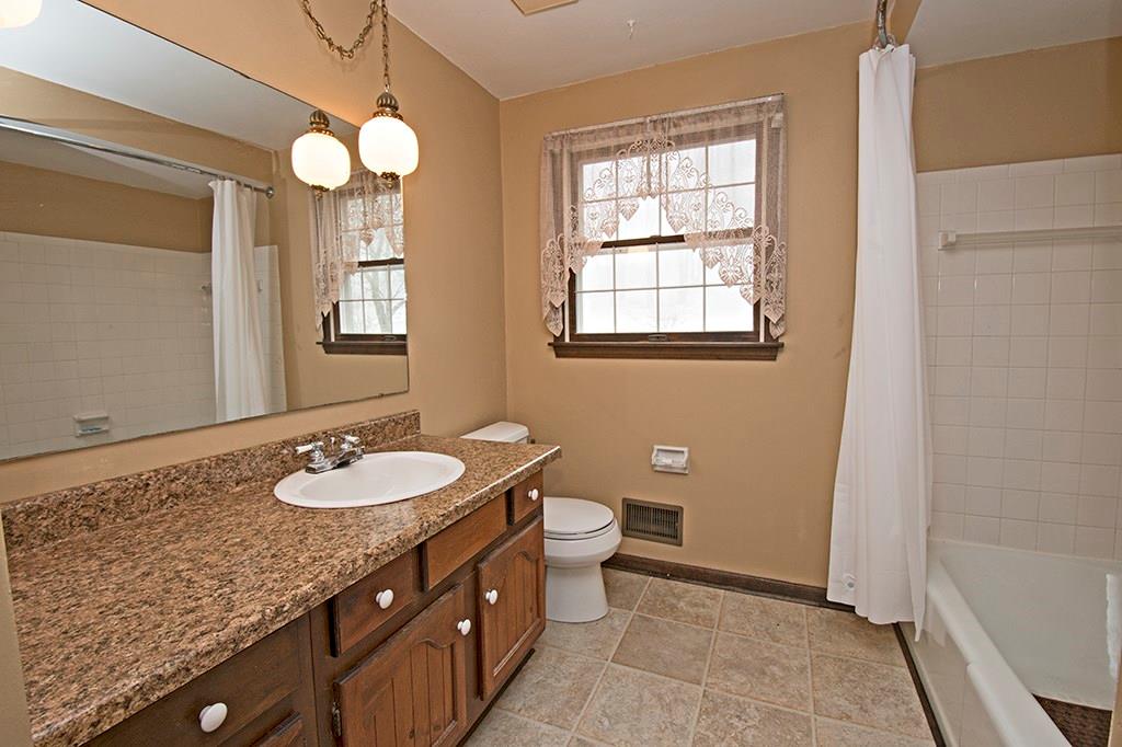 440 Markle Road Apollo, PA 15613 - Photo 22 of 25 Full bath