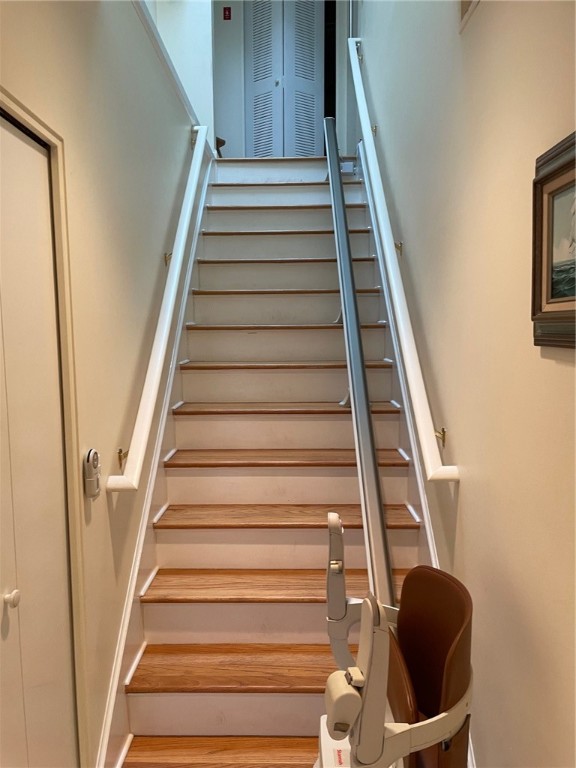 793 Williamsburg Circle Warwick, RI 02886 - Photo 2 of 30