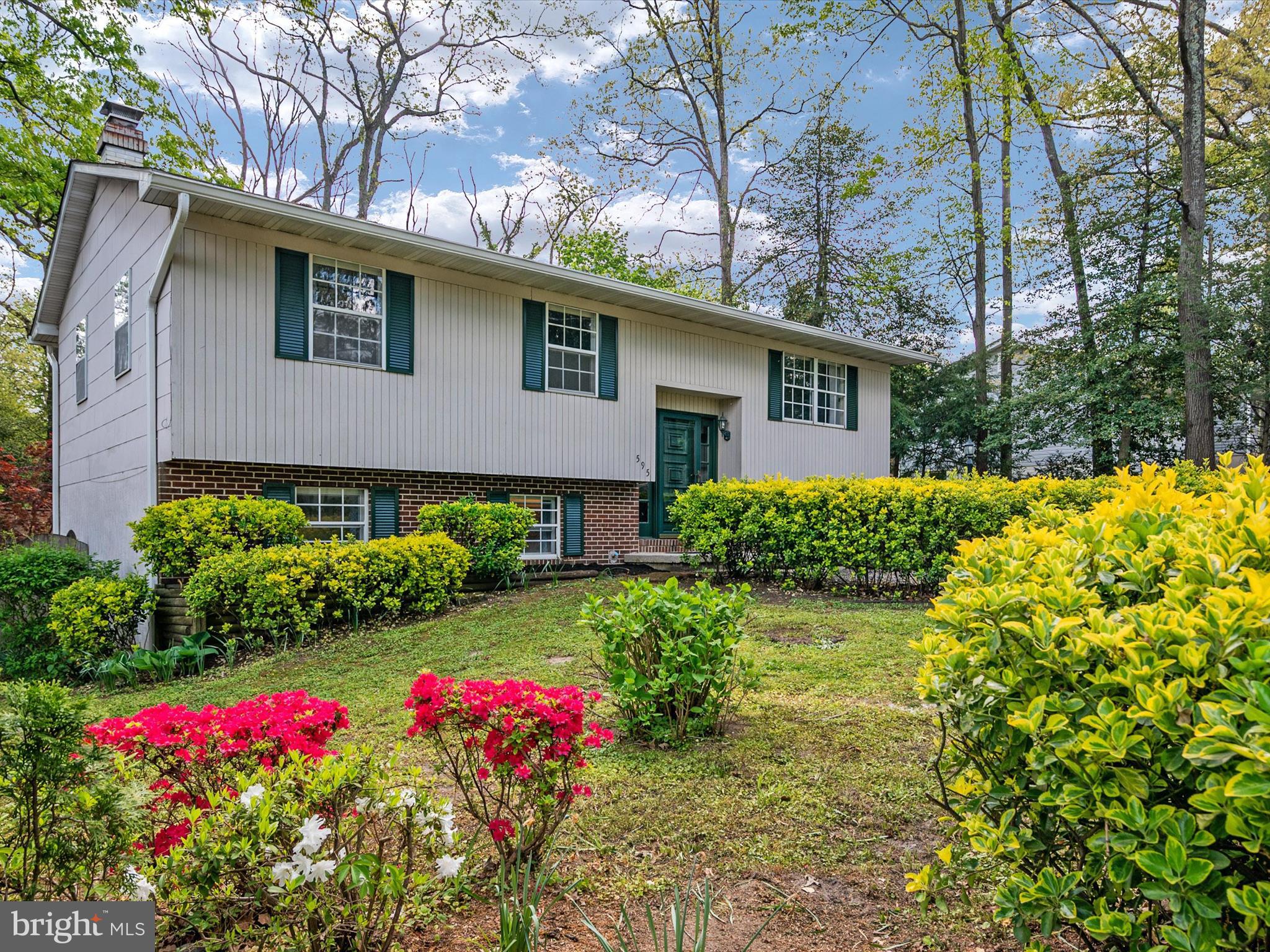 595 Park Road Severna Park, MD 21146 - Photo 3 of 43