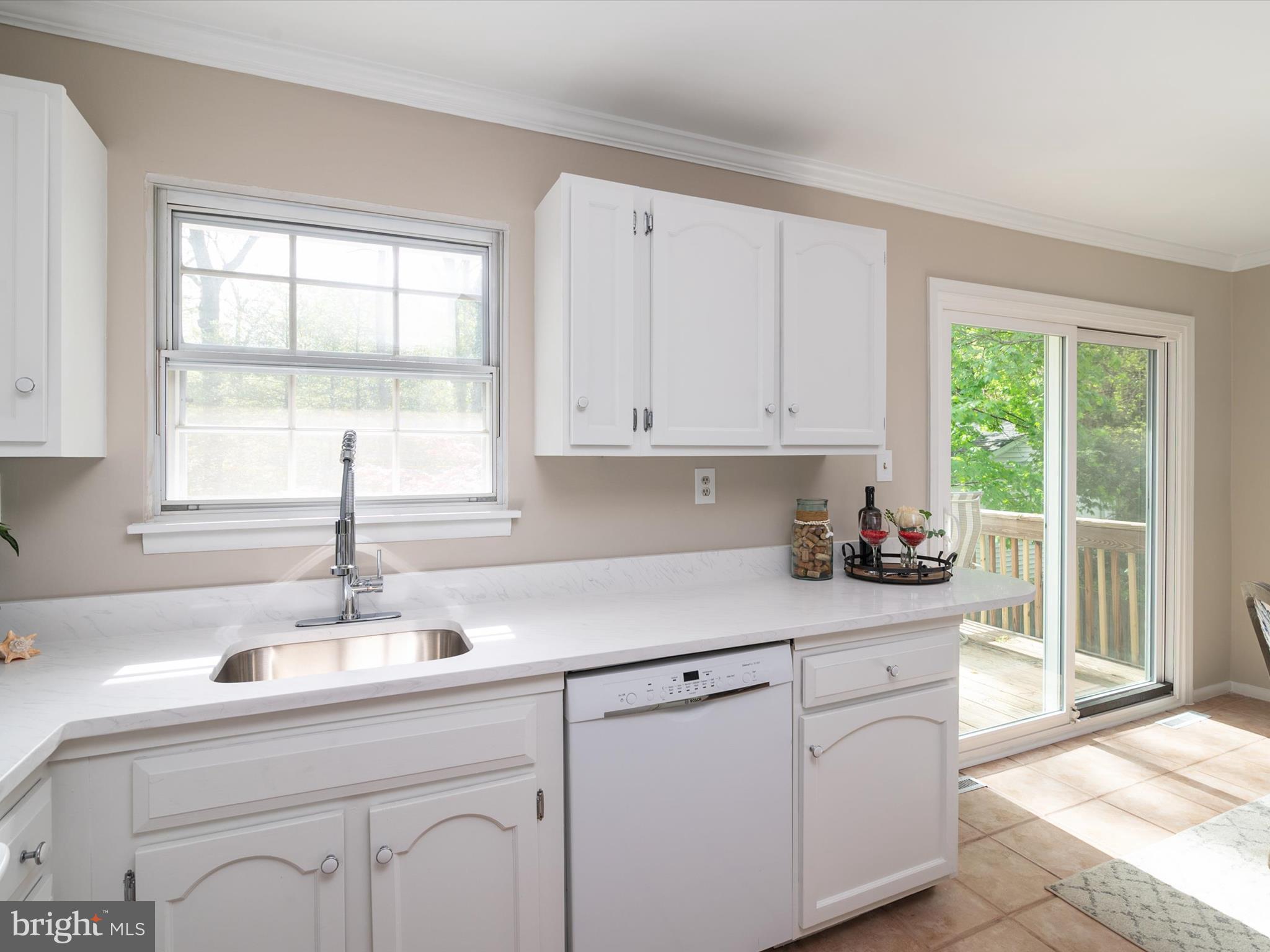 595 Park Road Severna Park, MD 21146 - Photo 10 of 43