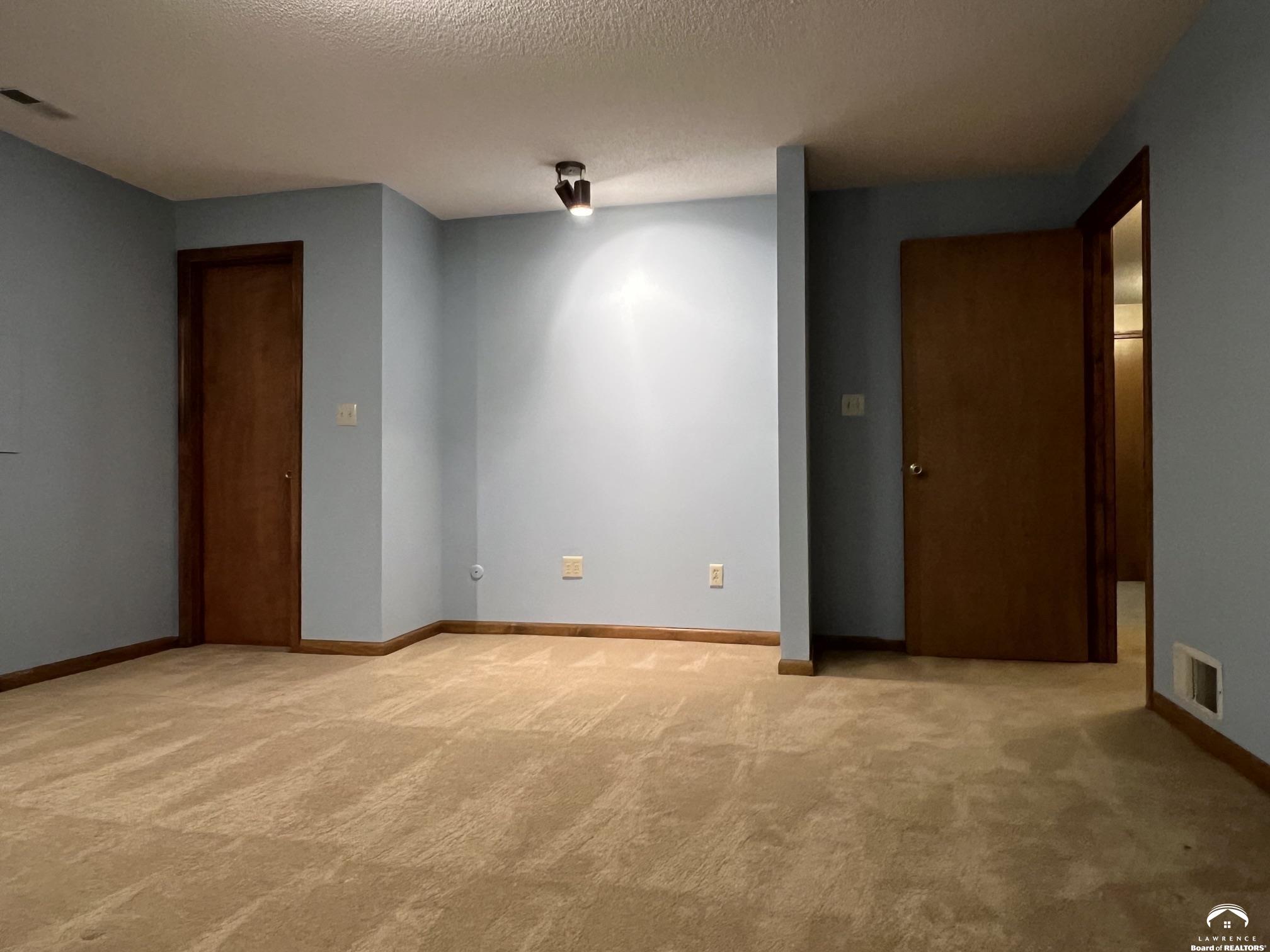 3607 Boulder Court Lawrence, KS 66049 - Photo 64 of 72