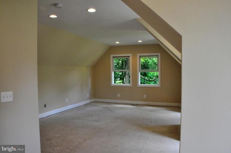 2534 Rambling Road Vienna, VA 22181 - Photo 24 of 26 In-Law Suite
