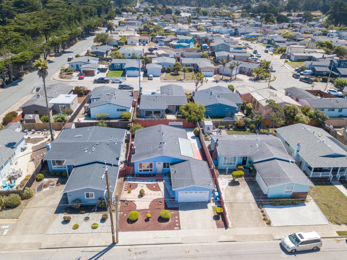 227 Marina Way Pacifica, CA 94044 - Photo 27 of 31 an aerial view of residential houses with outdoor space