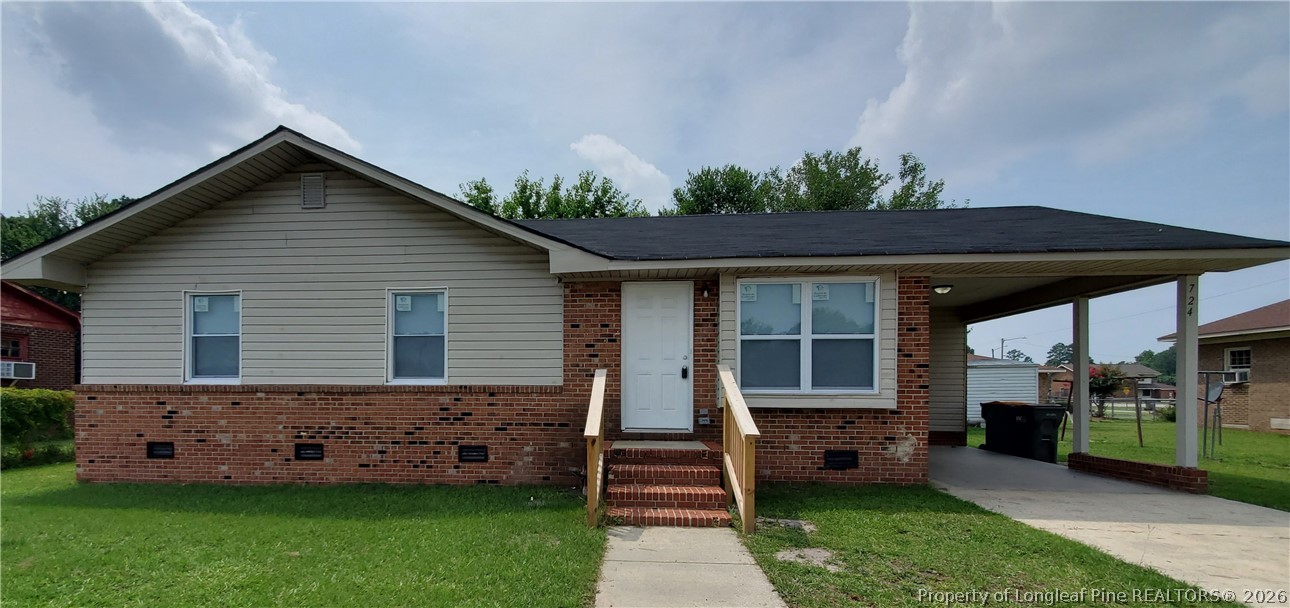 724 Spruce Street Lumberton, NC 28358 - Photo 1 of 13
