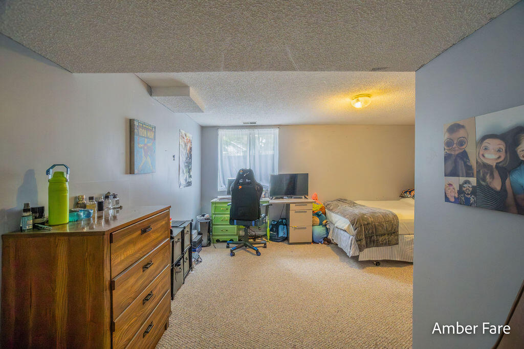 1508 Hendrick Road Muskegon, MI 49441 - Photo 31 of 42 LL Bedroom