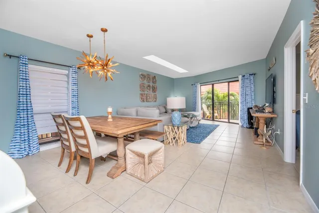 $899,000 | 6006 Gulf Drive, Unit 207, Holmes Beach, FL 34217