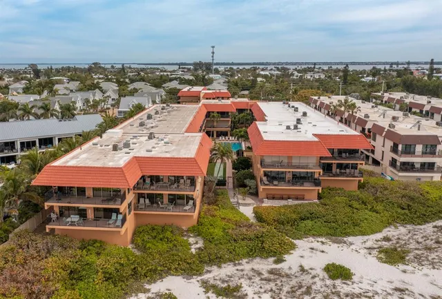 $899,000 | 6006 Gulf Drive, Unit 207, Holmes Beach, FL 34217