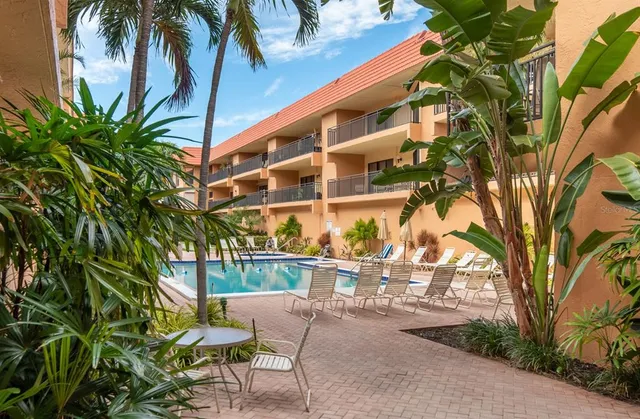 $899,000 | 6006 Gulf Drive, Unit 207, Holmes Beach, FL 34217