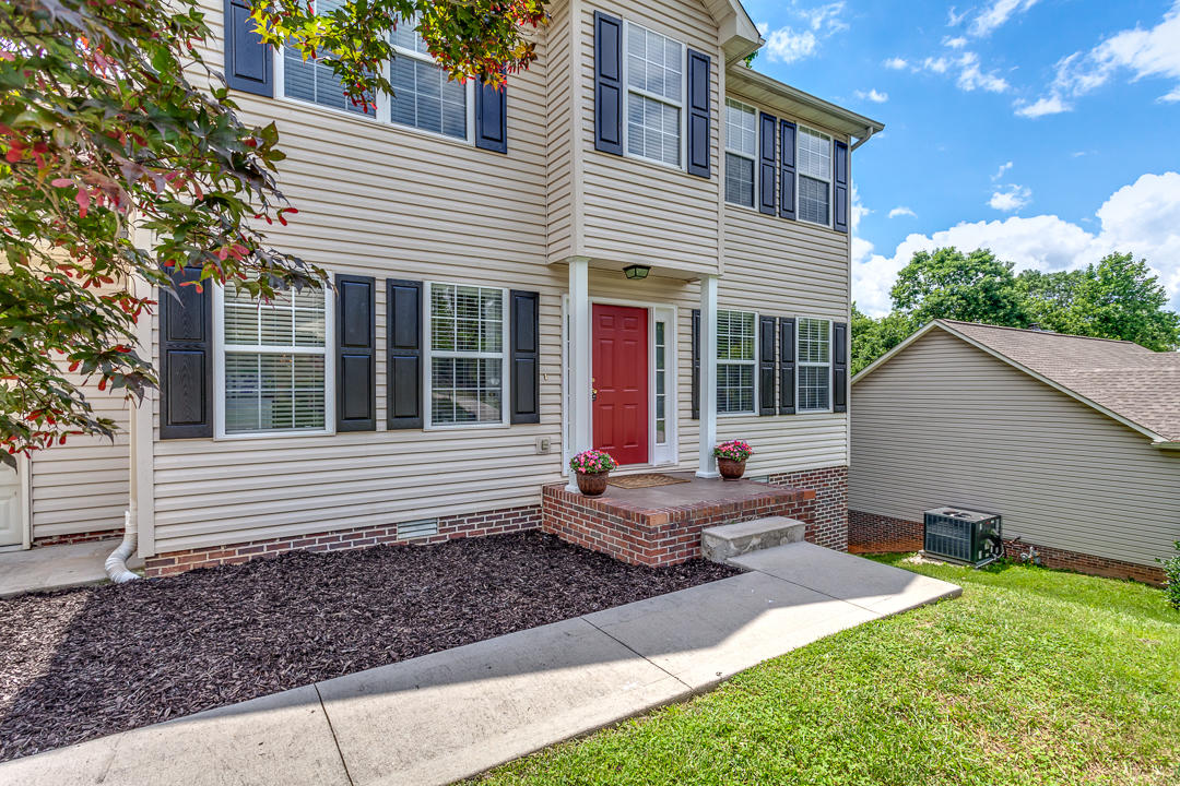 6412 Ridge Run Drive Knoxville, TN 37921 - Photo 5 of 38 005170608-1-6412RidgeRunDrKnoxvilleTN-SC