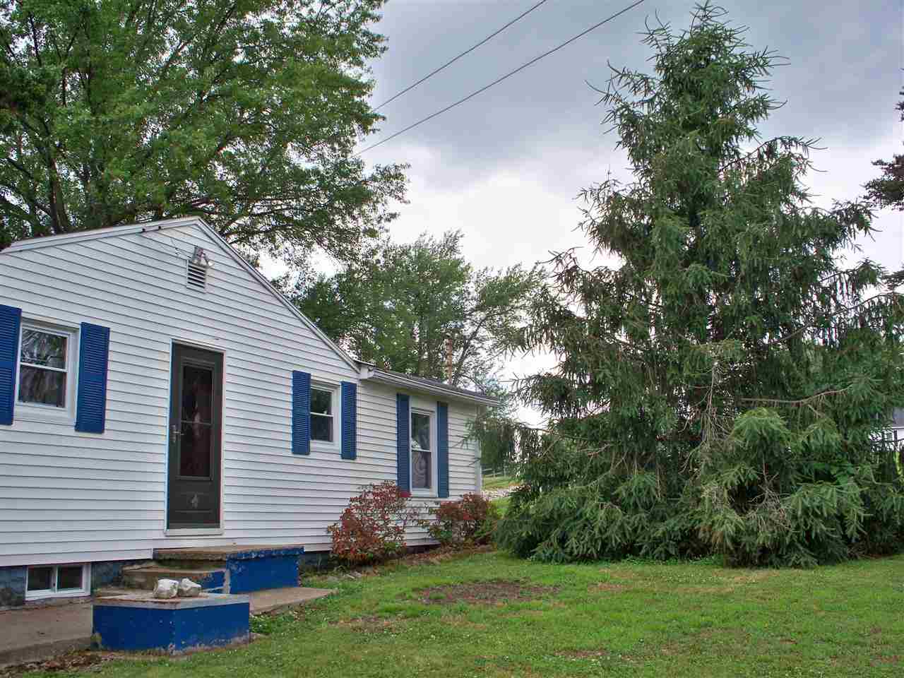 10544 Wheatonville Road Elberfeld, IN 47613 - Photo 4 of 16 Gallery Image 4