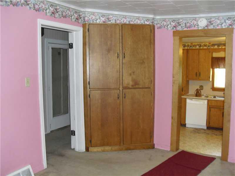 1962 Savannah Road New Castle, PA 16101 - Photo 5 of 7 Loading Dock. This living room can is large and has a built in cabinet for movies, tv or "stuff".....