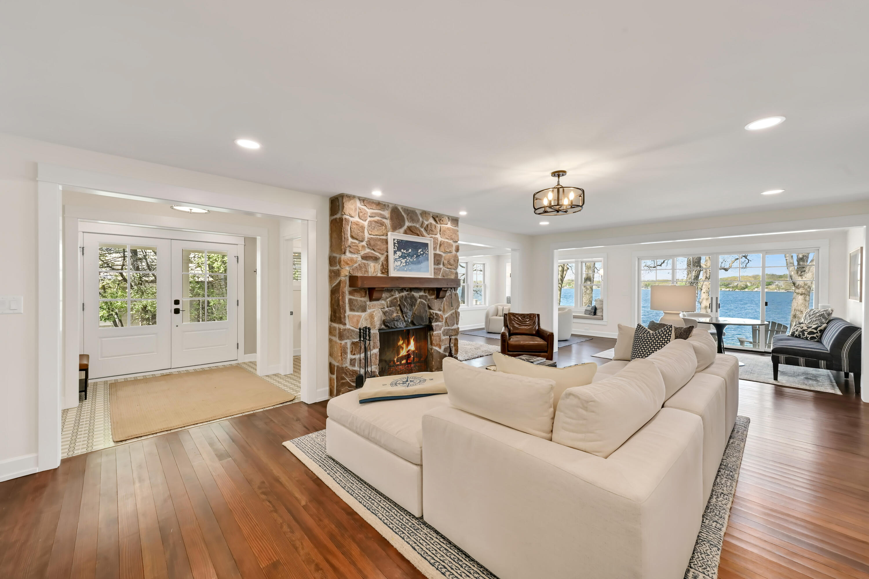 2601 South Shore Drive Delavan, WI 53115 - Photo 19 of 55 Eye-Cathing Fireplace