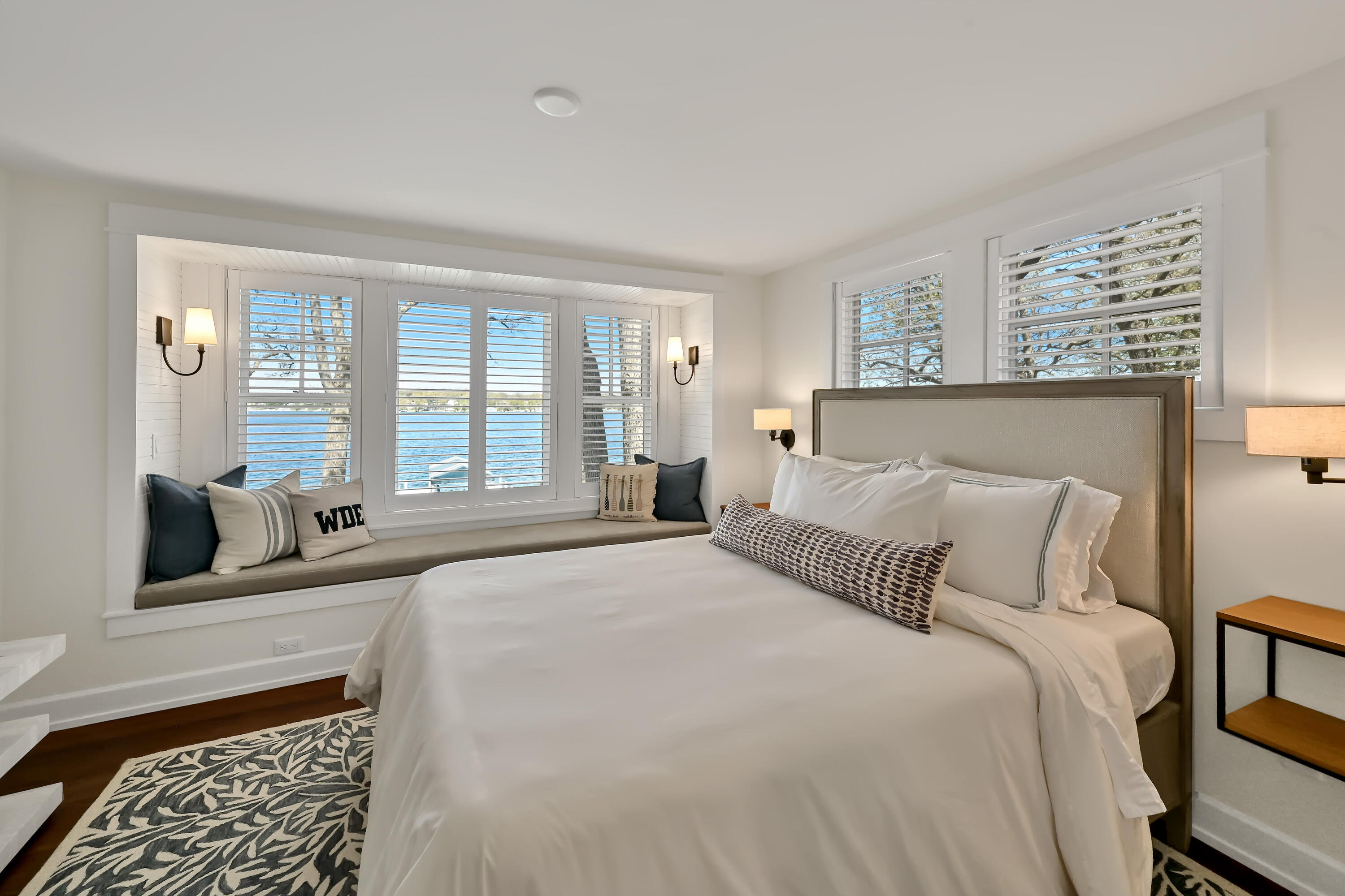 2601 South Shore Drive Delavan, WI 53115 - Photo 24 of 55 Main Floor Retreat with a View