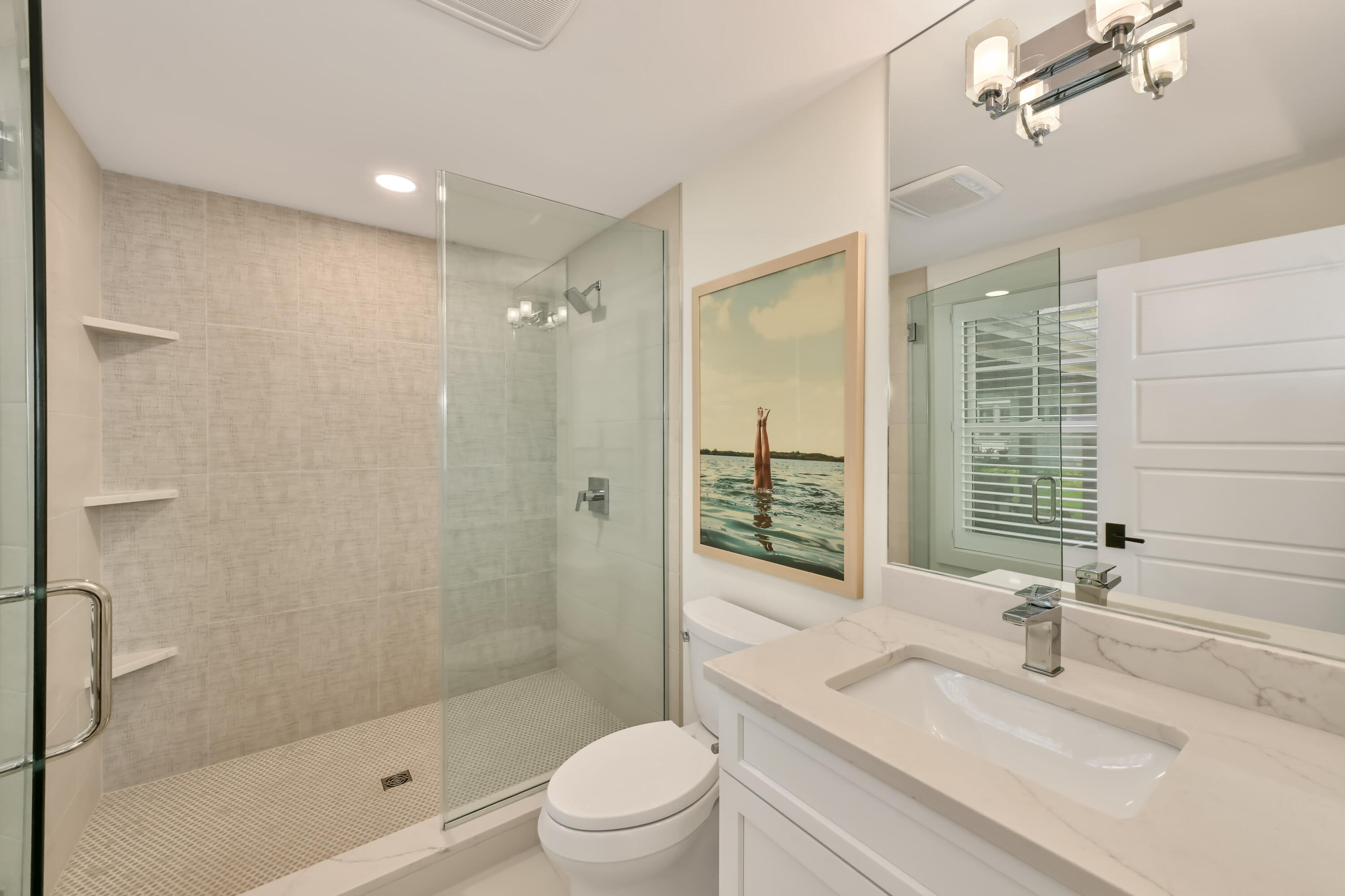 2601 South Shore Drive Delavan, WI 53115 - Photo 25 of 55 Fresh and Inviting Bath