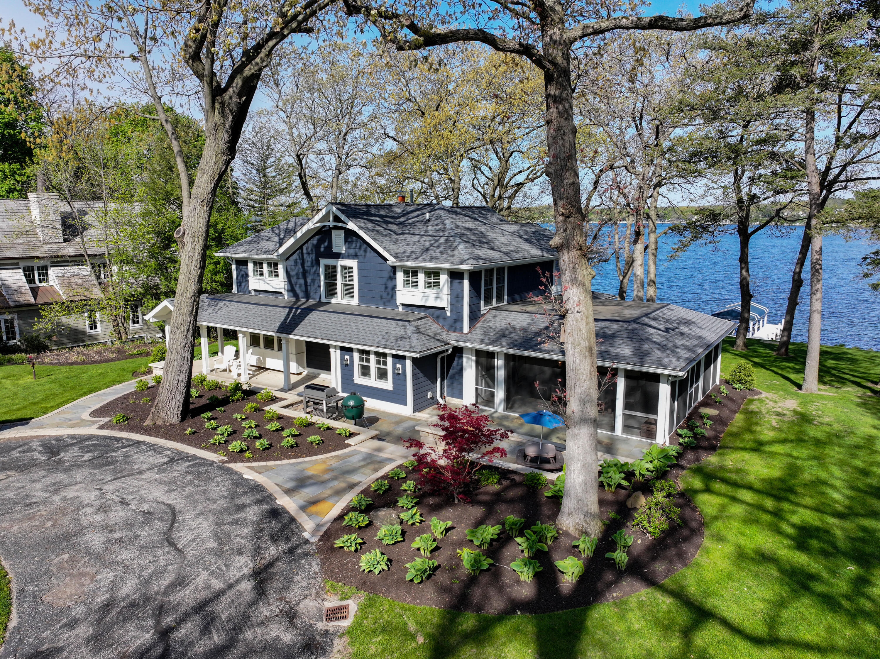 2601 South Shore Drive Delavan, WI 53115 - Photo 2 of 55 Inviting Approach