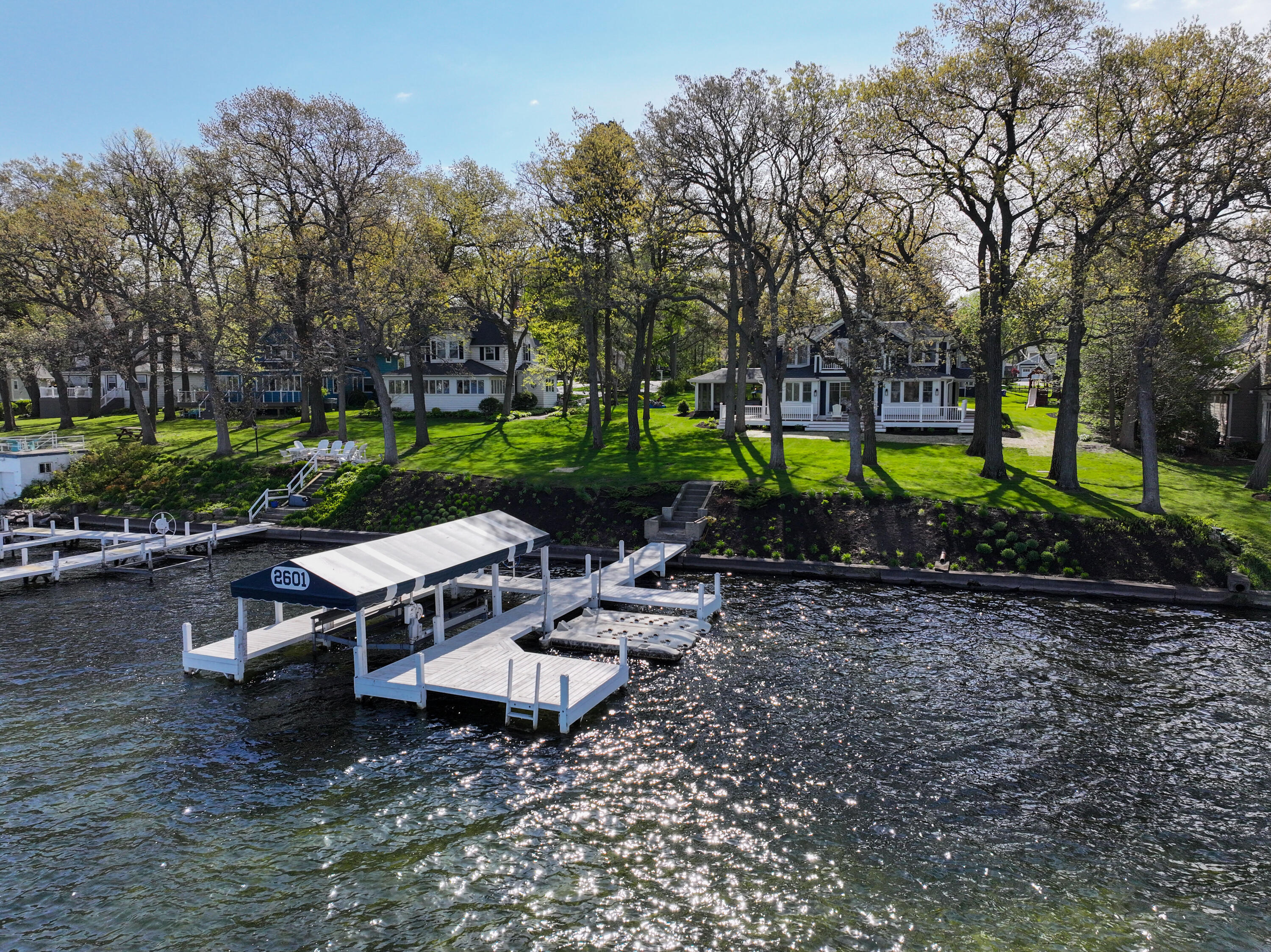 2601 South Shore Drive Delavan, WI 53115 - Photo 40 of 55 Premier Waterfront Presence