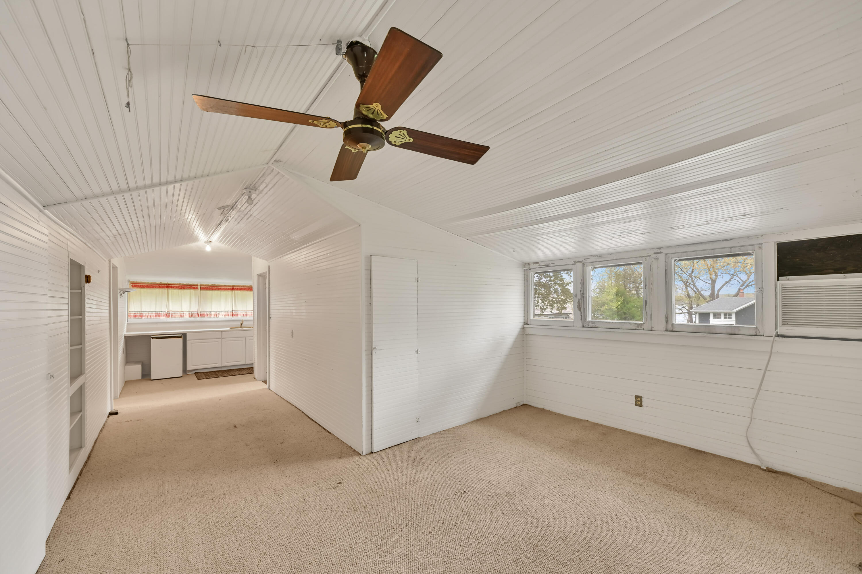 2601 South Shore Drive Delavan, WI 53115 - Photo 46 of 55 Carriage House Retreat
