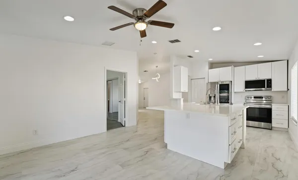 $2,550 | 1899 Newport Isles Boulevard, Port St. Lucie, FL 34953