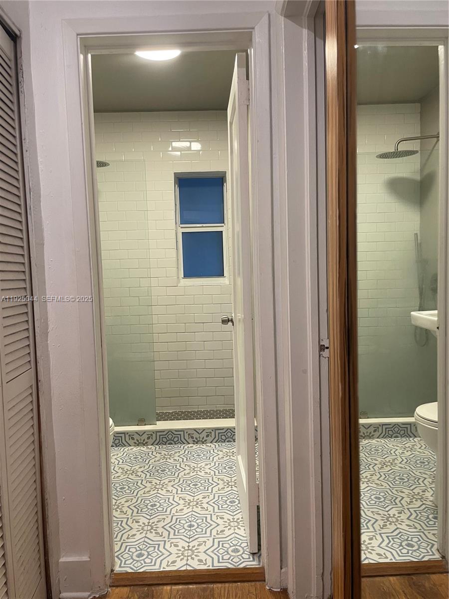 705 East 9th Court Hialeah, FL 33010 - Photo 22 of 36 view of a bathroom