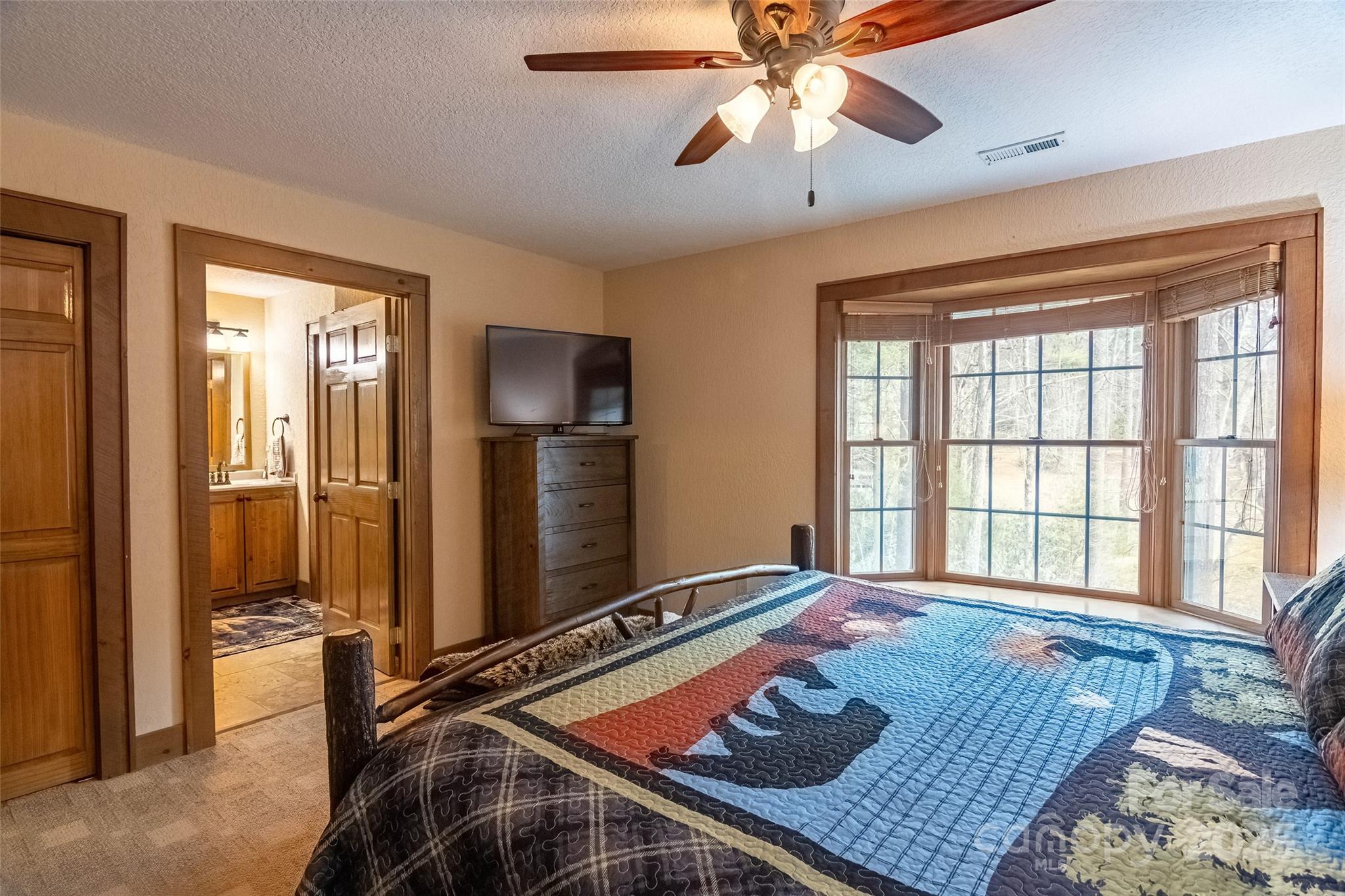 620 Sapphire Valley Road Sapphire, NC 28774 - Photo 18 of 48