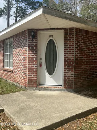 $1,100 | 141 Via Don Ray Road, Unit D, Long Beach, MS 39560