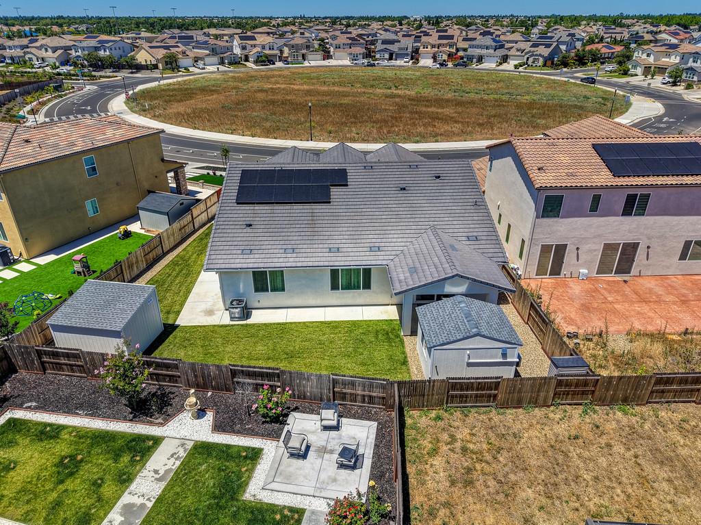 8229 Poppy Rdg Circle Elk Grove, CA 95757 - Photo 73 of 75
