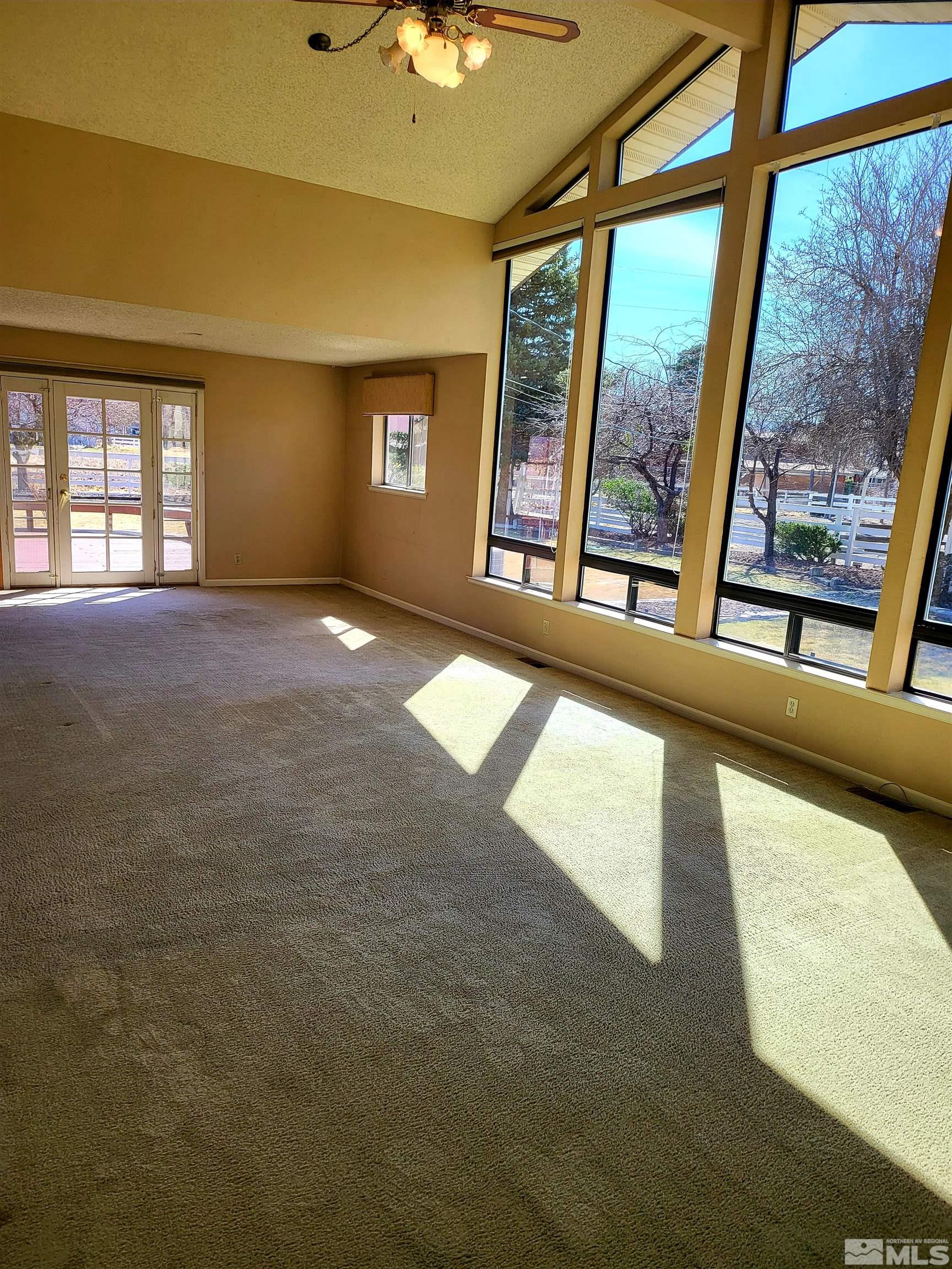 4900 Charlotte Way Reno, NV 89502 - Photo 4 of 18 Photo 4