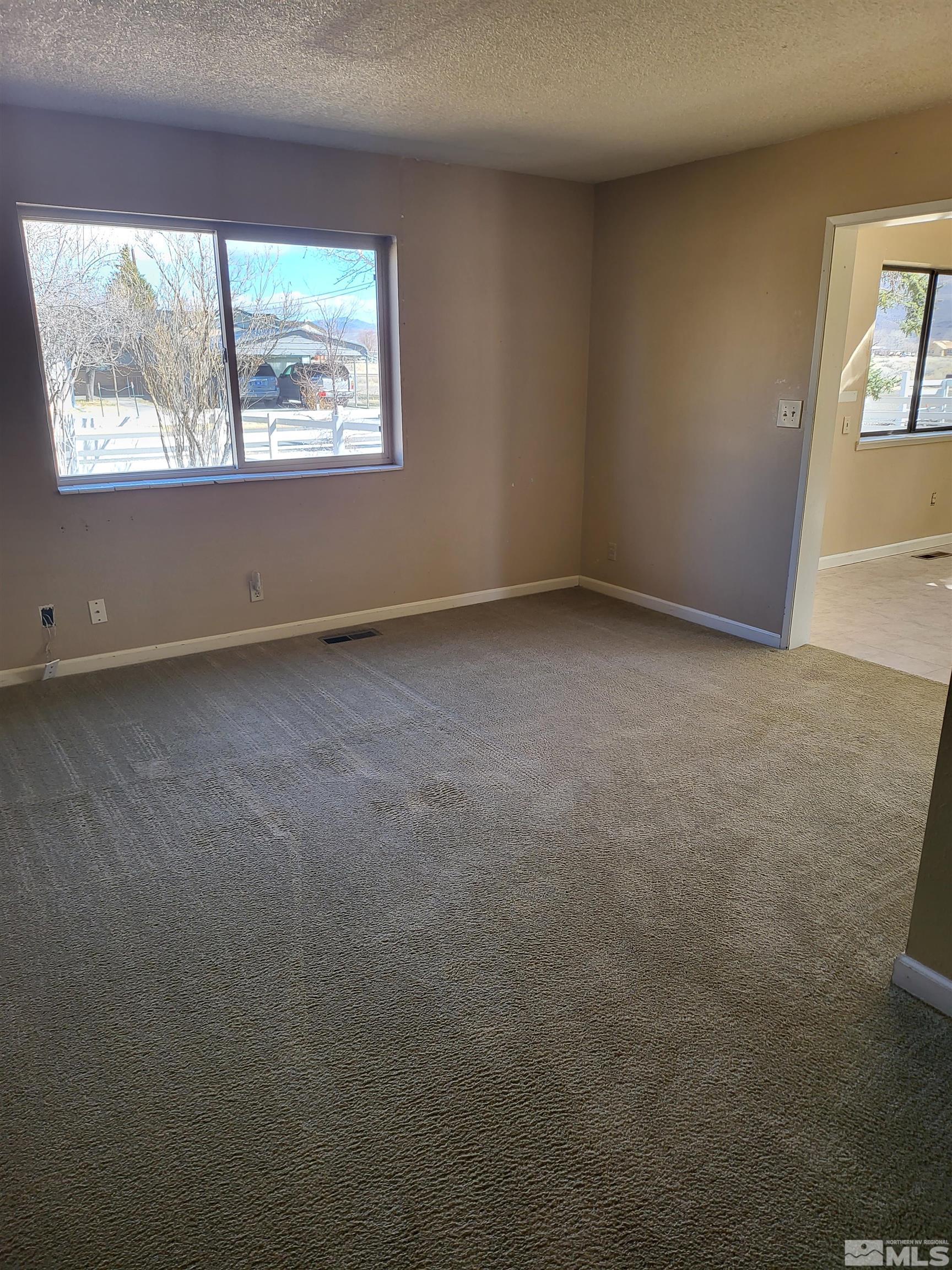 4900 Charlotte Way Reno, NV 89502 - Photo 8 of 18 Photo 8