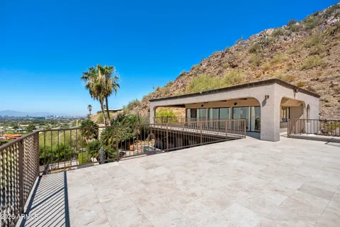 $4,100,000 | 6900 North Highlands Drive, Paradise Valley, AZ 85253