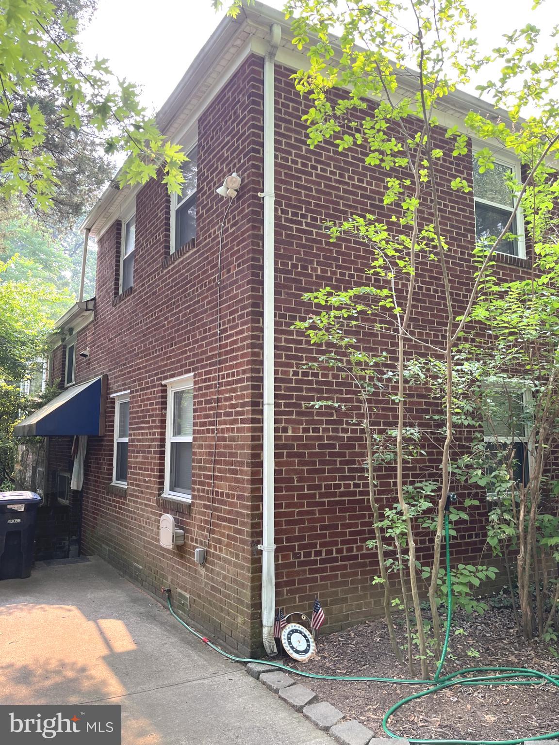 3637 Appleton Street Northwest Washington, DC 20008 - Photo 3 of 19