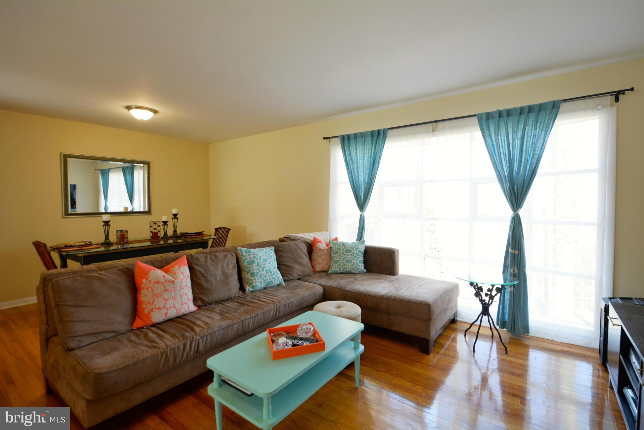 5509 Keppler Road Temple Hills, MD 20748 - Photo 8 of 20 Living Room