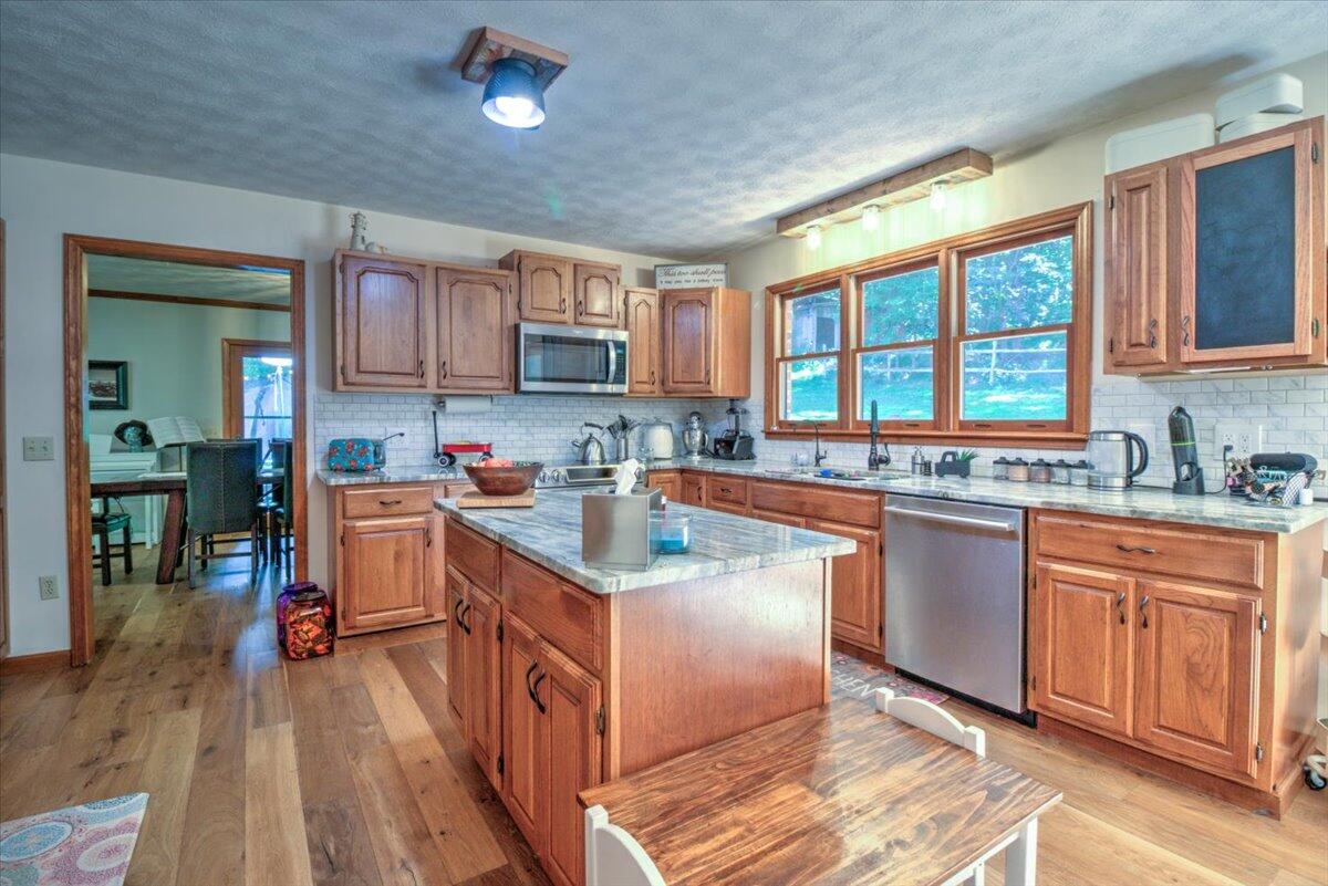 1267 Allison Road Piney Flats, TN 37686 - Photo 13 of 45 43-1267_Allison-43