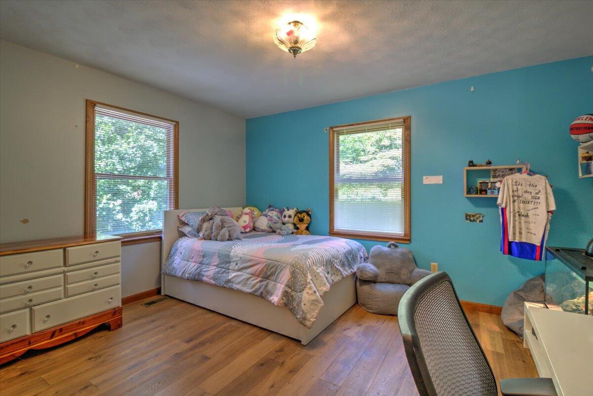 1267 Allison Road Piney Flats, TN 37686 - Photo 22 of 45 55-1267_Allison-56