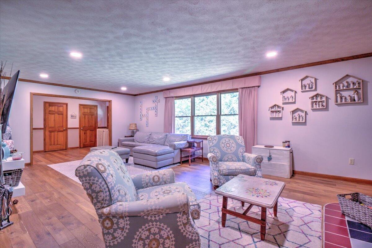 1267 Allison Road Piney Flats, TN 37686 - Photo 7 of 45 36-1267_Allison-36
