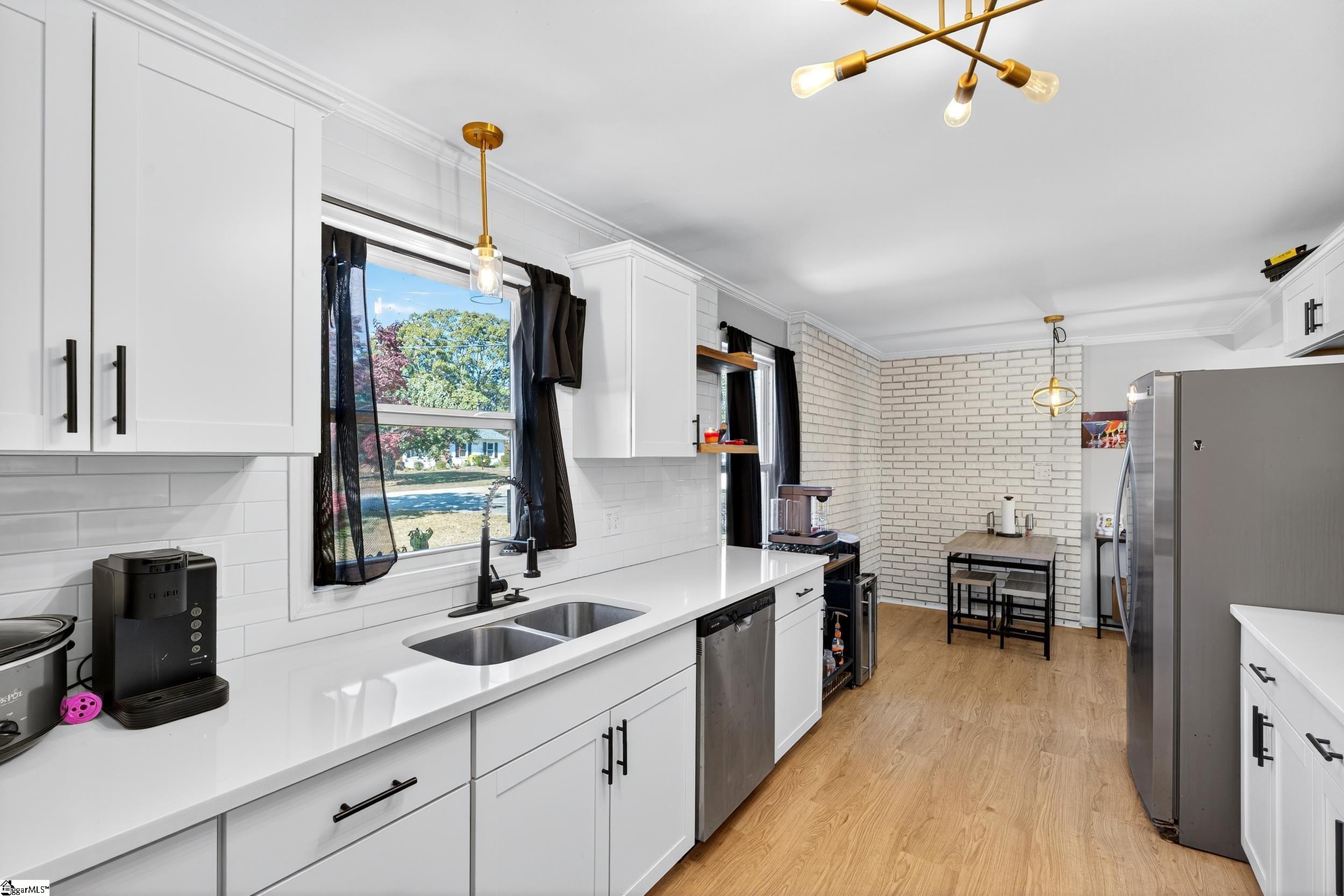 519 Longview Terrace Greer, SC 29650 - Photo 15 of 34