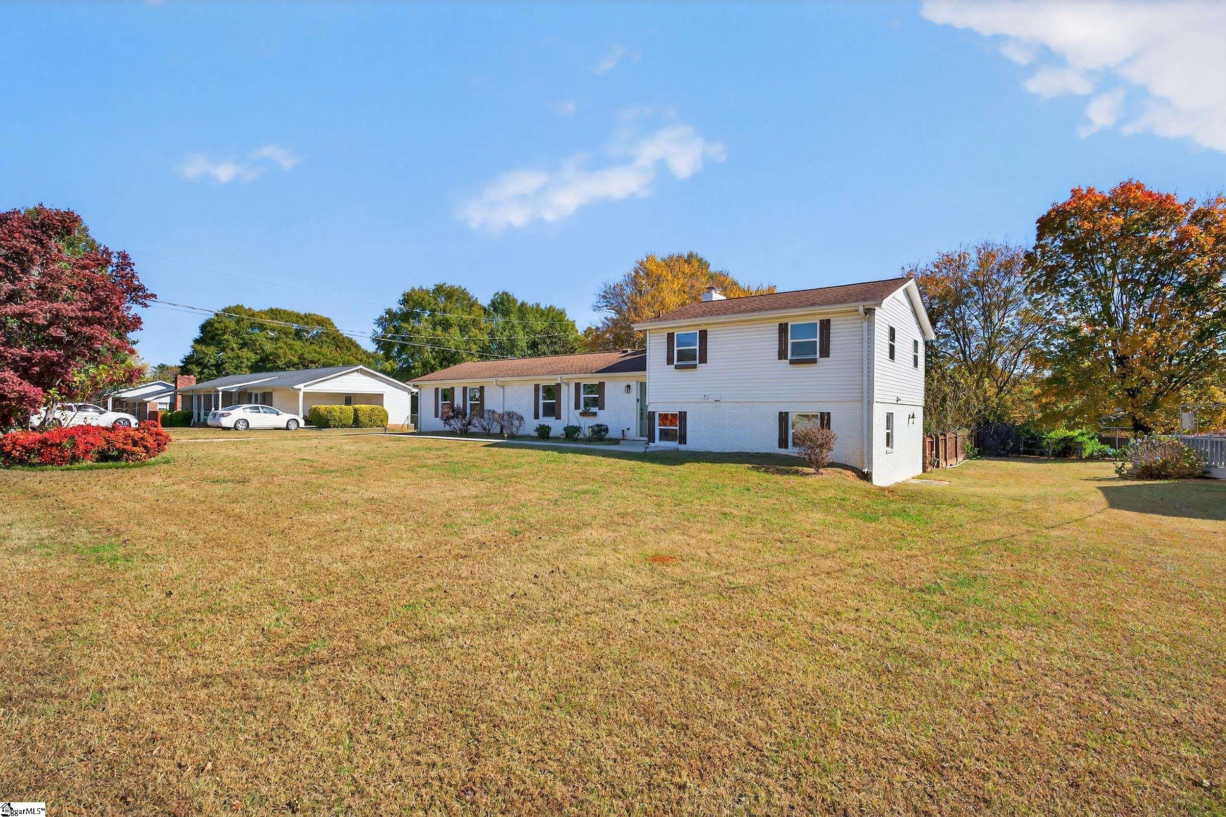 519 Longview Terrace Greer, SC 29650 - Photo 2 of 34