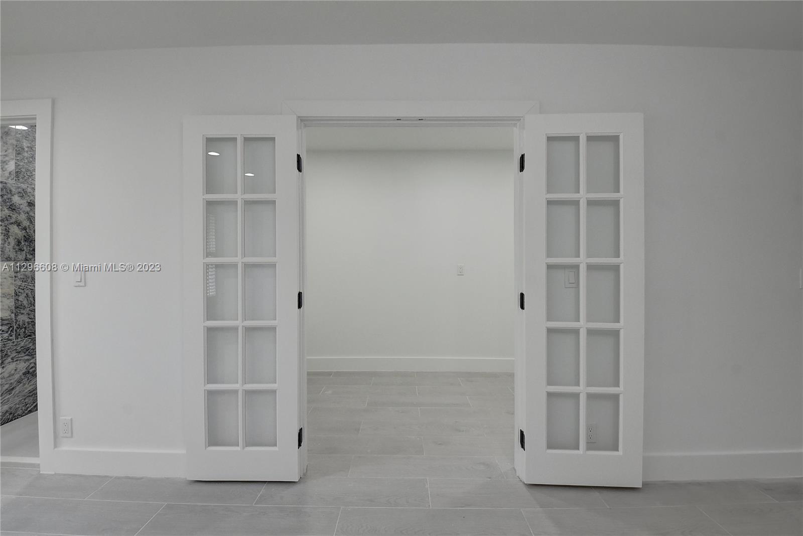 2875 Northwest 28th Street Boca Raton, FL 33434 - Photo 20 of 32