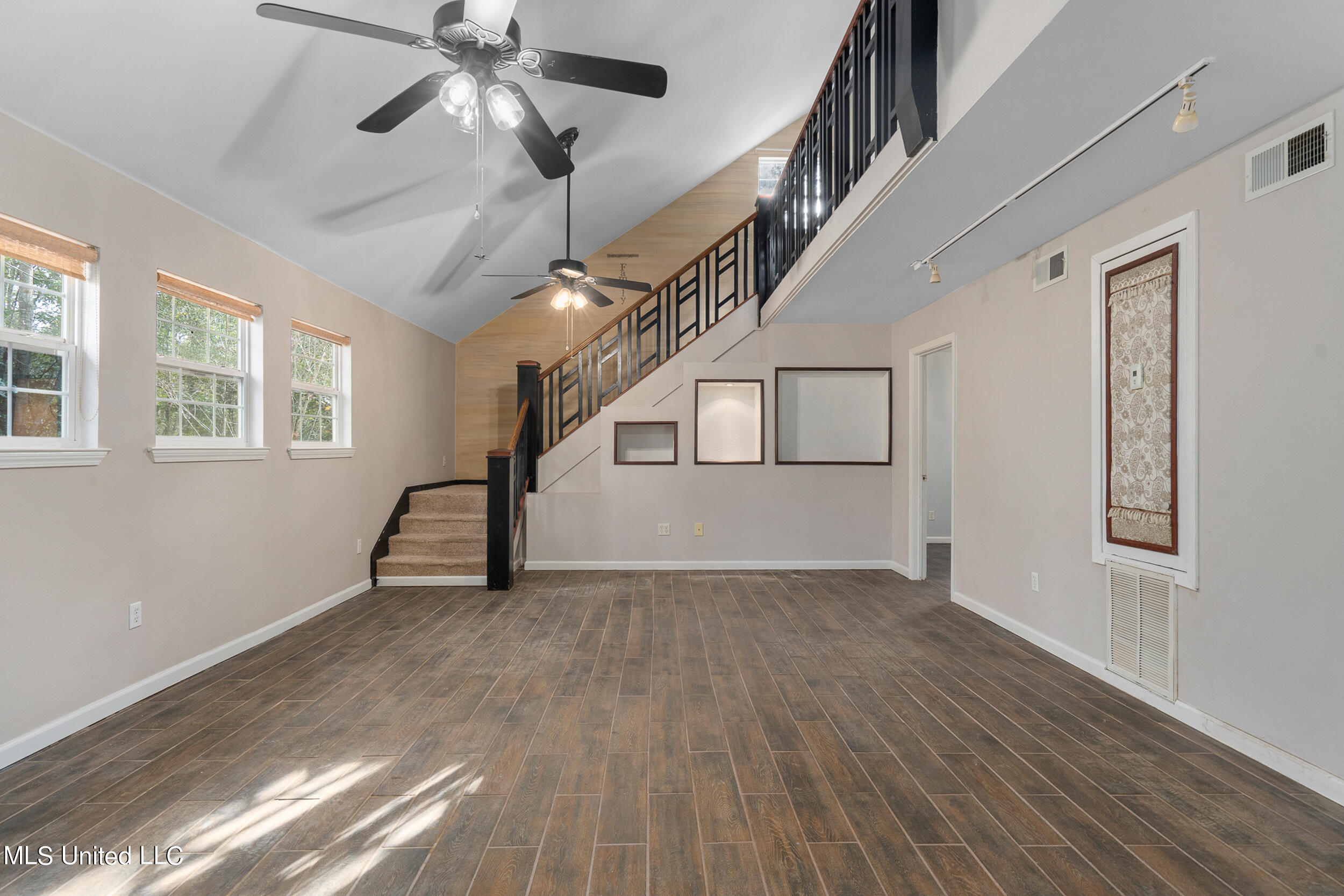 1827 Brasher Road Biloxi, MS 39532 - Photo 3 of 32 g-hub photo_005