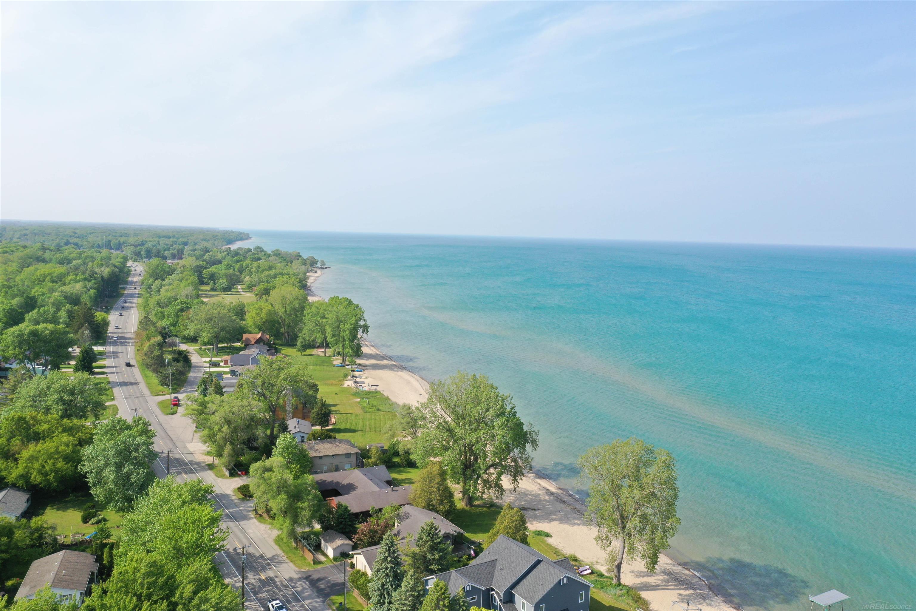 6625 Lakeshore Road Lakeport, MI 48059 - Photo 14 of 59