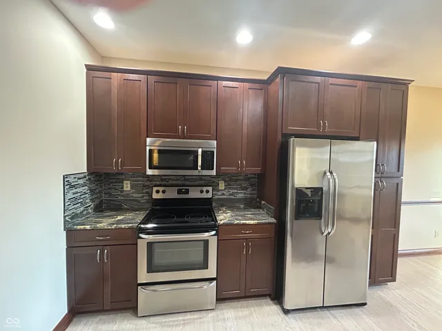 $350,000 | 5375 East Commons Drive West, Mooresville, IN 46158