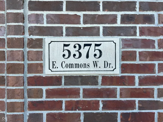 $350,000 | 5375 East Commons Drive West, Mooresville, IN 46158