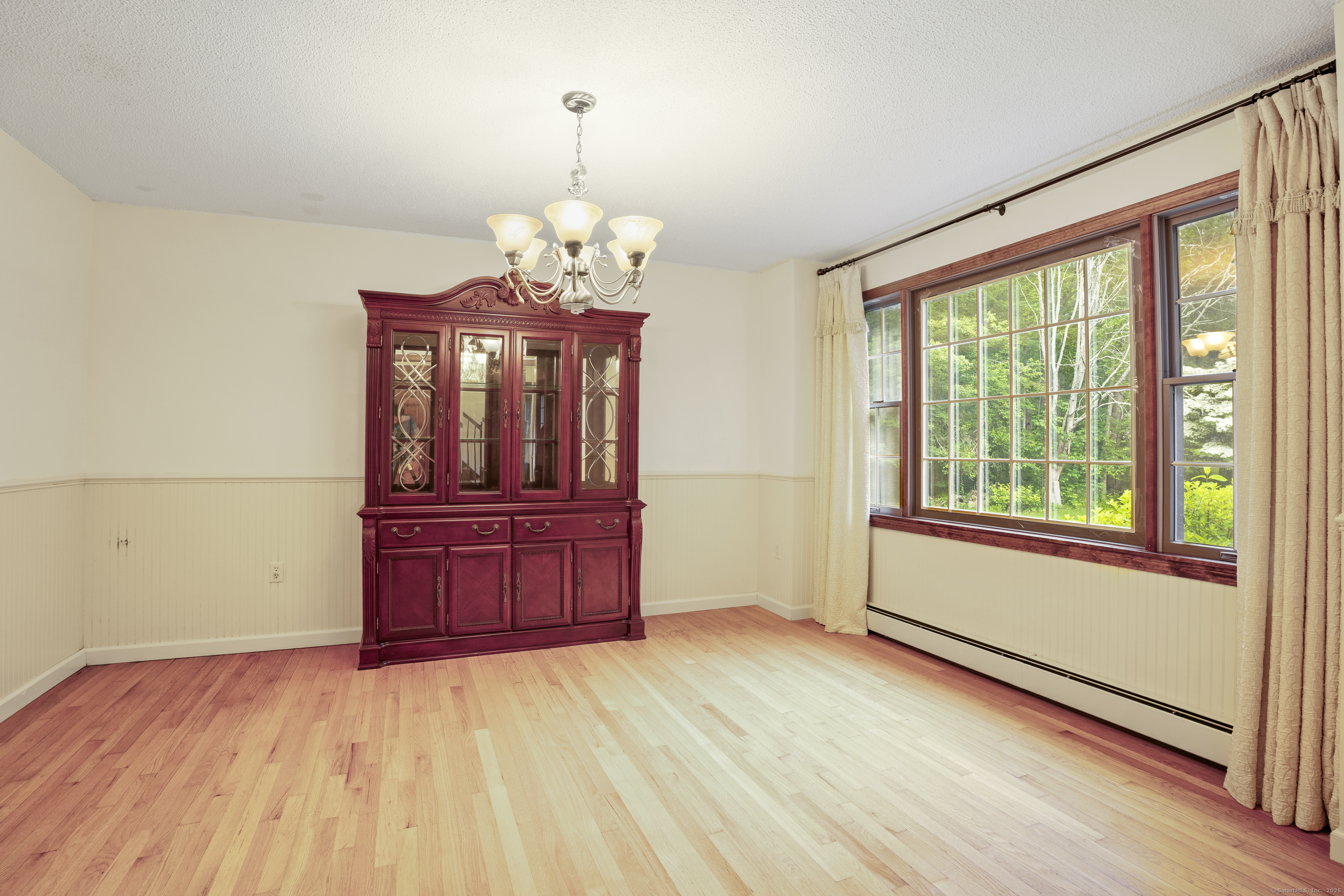 270 North Bridebrook Road East Lyme, CT 06333 - Photo 13 of 39