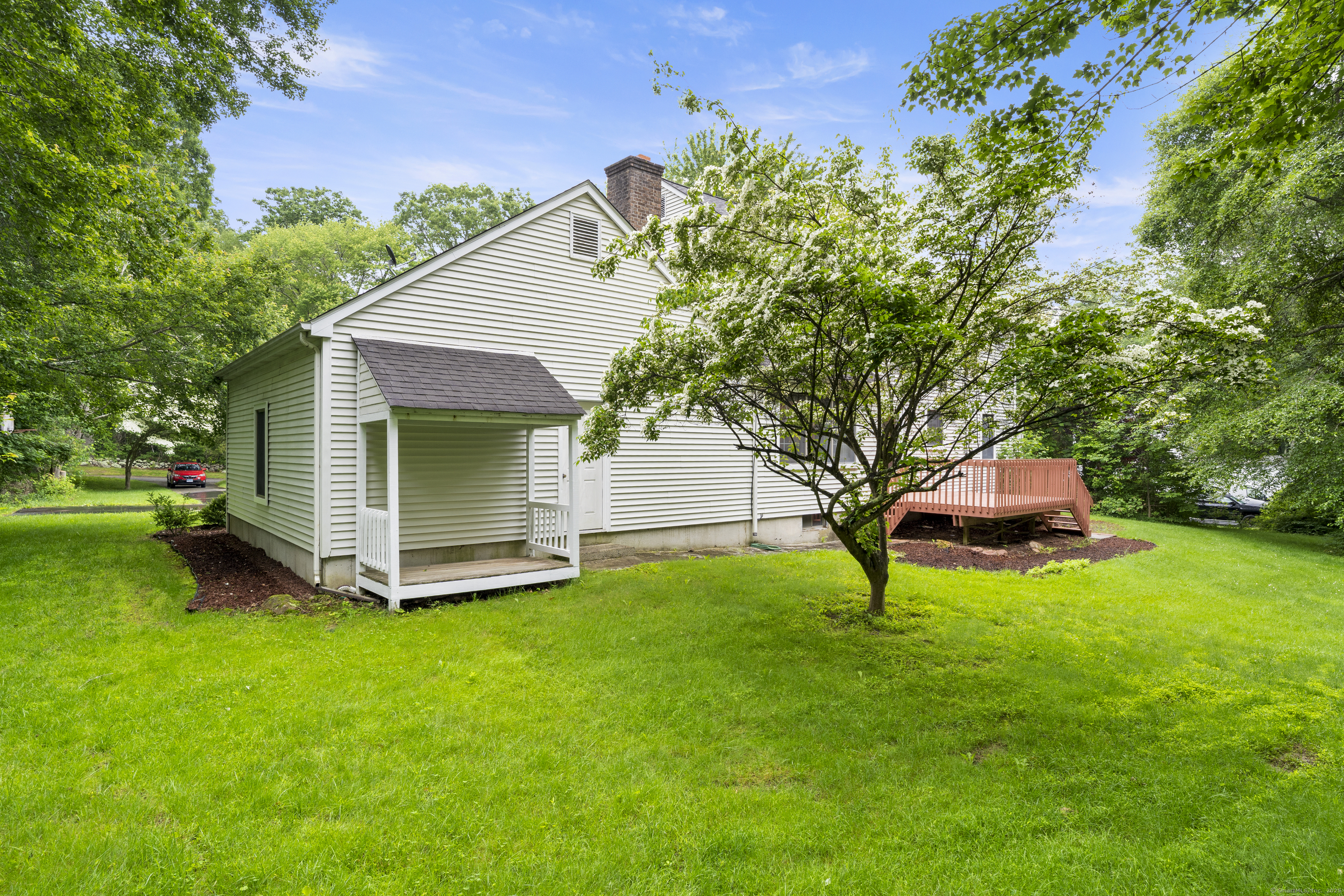 270 North Bridebrook Road East Lyme, CT 06333 - Photo 30 of 39